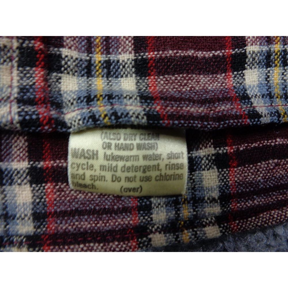 Vintage Pendleton Shirt Mens M Red Plaid Wool Button Up Outdoor Hiking USA - Picture 7 of 10
